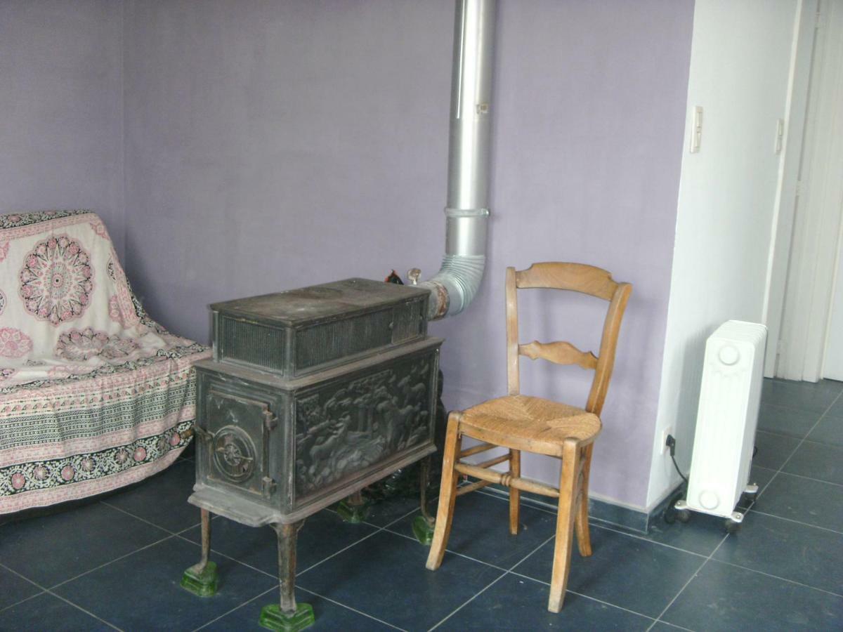 Ferme Lenfant Rez Apartment Ville-Pommeroeul Bagian luar foto